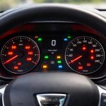 découvrez la signification des voyants du tableau de bord de votre dacia duster pour mieux comprendre les alertes et assurer la sécurité de votre véhicule.